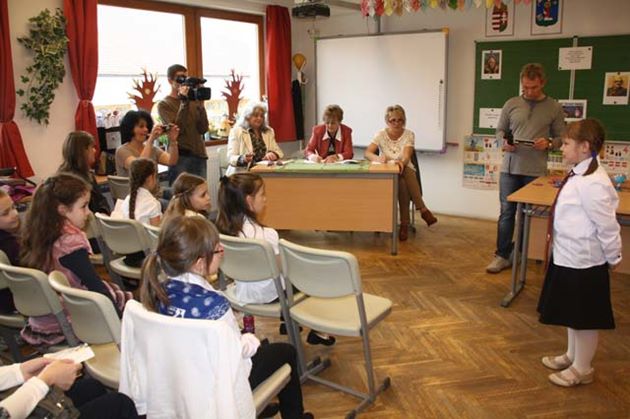 Szavalóverseny a költészet napján a Tarczyban főképe
